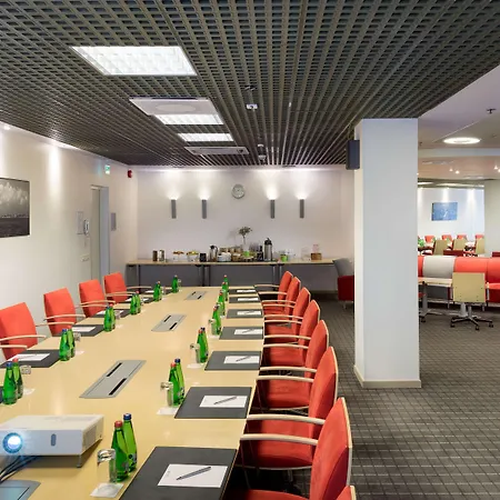 ラディソン ブルー オリンピア ホテル 4*