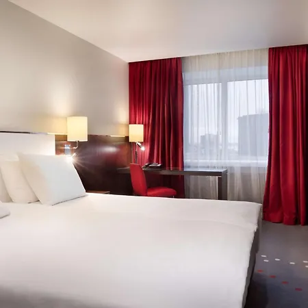 ラディソン ブルー オリンピア 4*