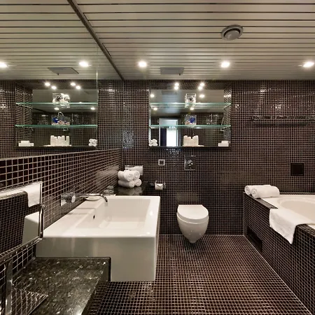 Radisson Blu Oluempia Hotelli 4*